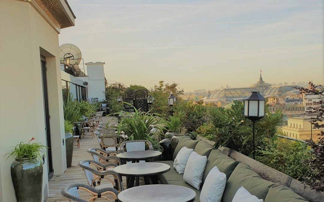 Aménagement d’une terrasse Rooftop sur l’avenue des Champs Elysées