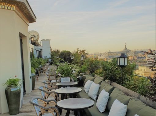 Aménagement d’une terrasse Rooftop sur l’avenue des Champs Elysées