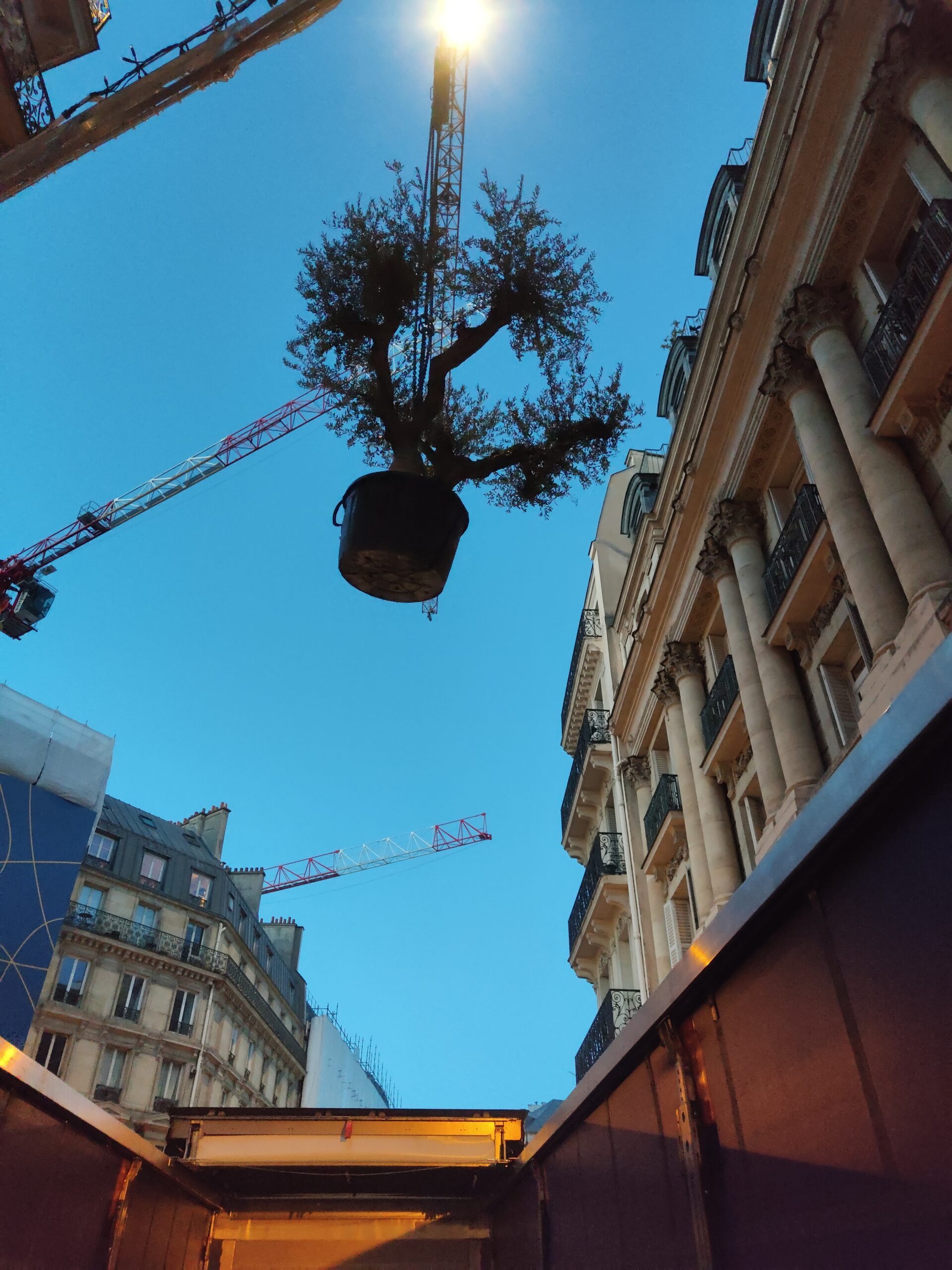 Aménagement de la terrasse R+8 suite à la réhabilitation d’un immeuble de Bureau / Boulevard Poissonnière 75009